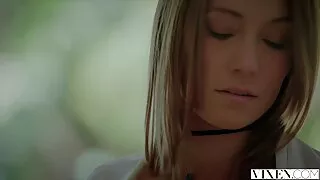 Miraumm فیلم سکسی xxxx میرا میرا ایک پڑوسی دیا.