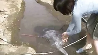 تاجر داڑھی والے لڑکے فیلم سکسی پرده زدن کے ساتھ جنسی تعلقات رکھتا ہے جو اس کی مالی مدد کرنے کو تیار ہے ۔