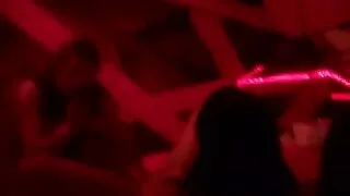 Cuckold شوہر فیلم سکسی خارجی لز کے سامنے اتارنا fucking.