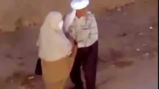 Leda Lotharia جنسی کے کھلونے کے ساتھ فیلم سوپر دزدان دریایی orgasm کے لئے بلی لاتا ہے.