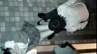 بستر میں جہنم کی فیلم سکس با خواهر زن طرح.