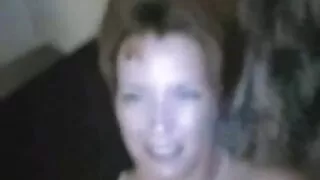 Stepmom باورچی پورن اچ دی خانے میں stepson fucks.